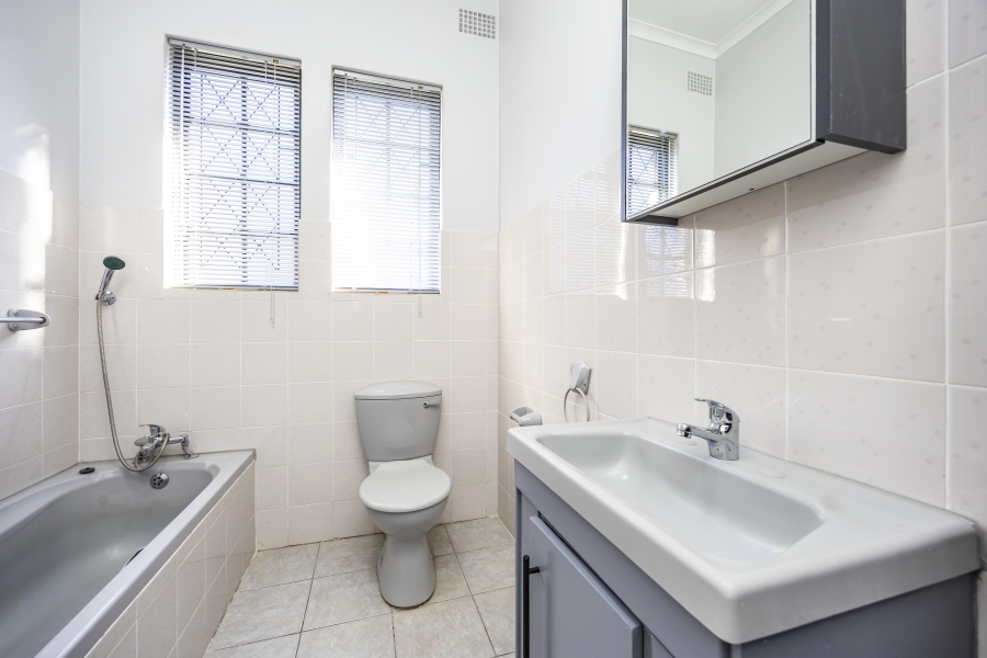 To Let 3 Bedroom Property for Rent in Beacon Bay Eastern Cape